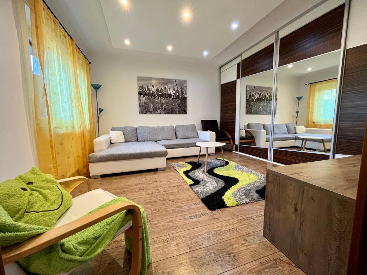 Rabbit Apartman Mosonmagyaróvár Εξωτερικό φωτογραφία