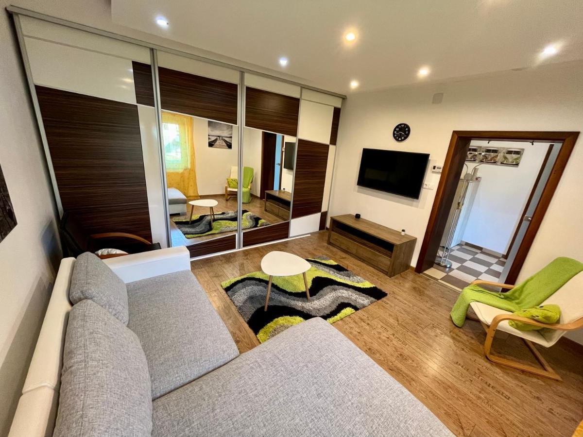 Rabbit Apartman Mosonmagyaróvár Εξωτερικό φωτογραφία