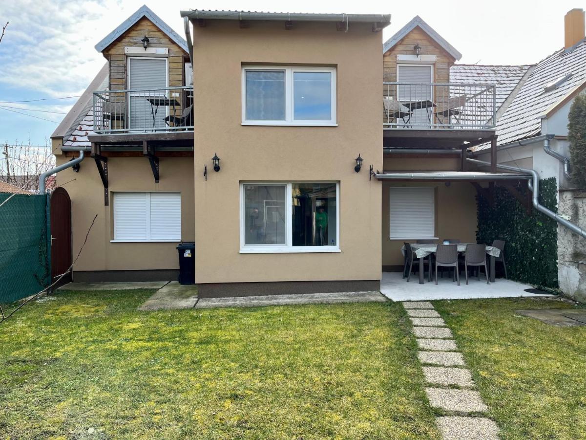 Rabbit Apartman Mosonmagyaróvár Εξωτερικό φωτογραφία